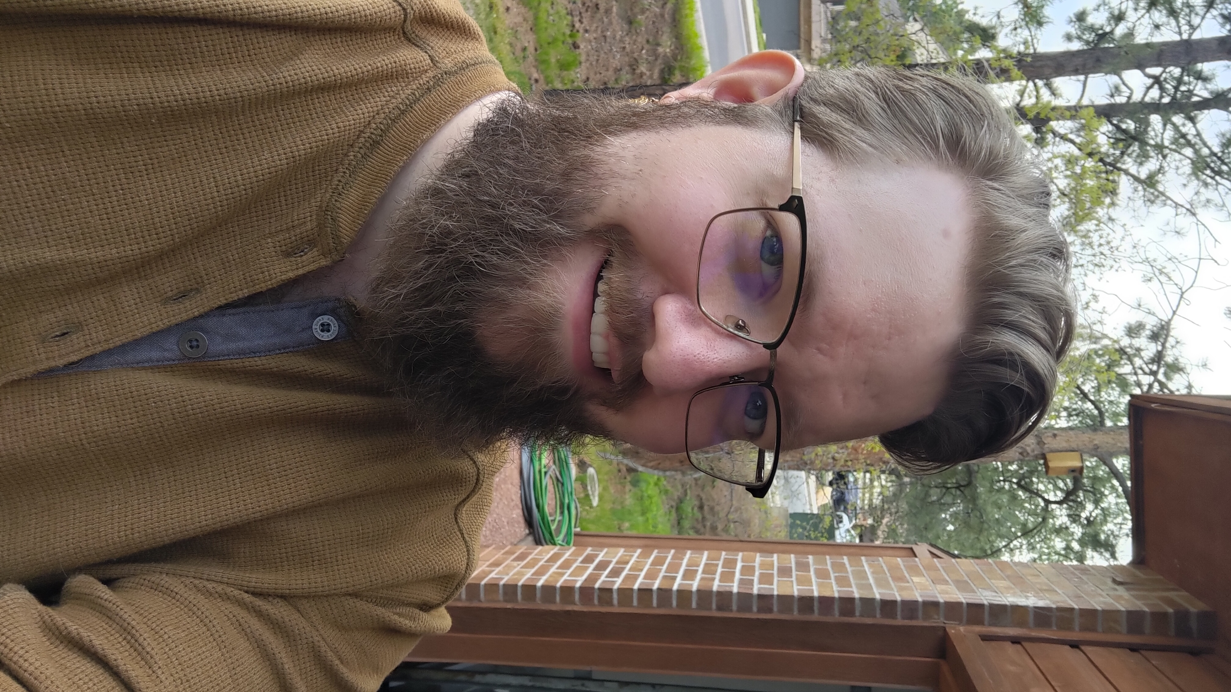 A face shot photograph of Kyle Hanselman